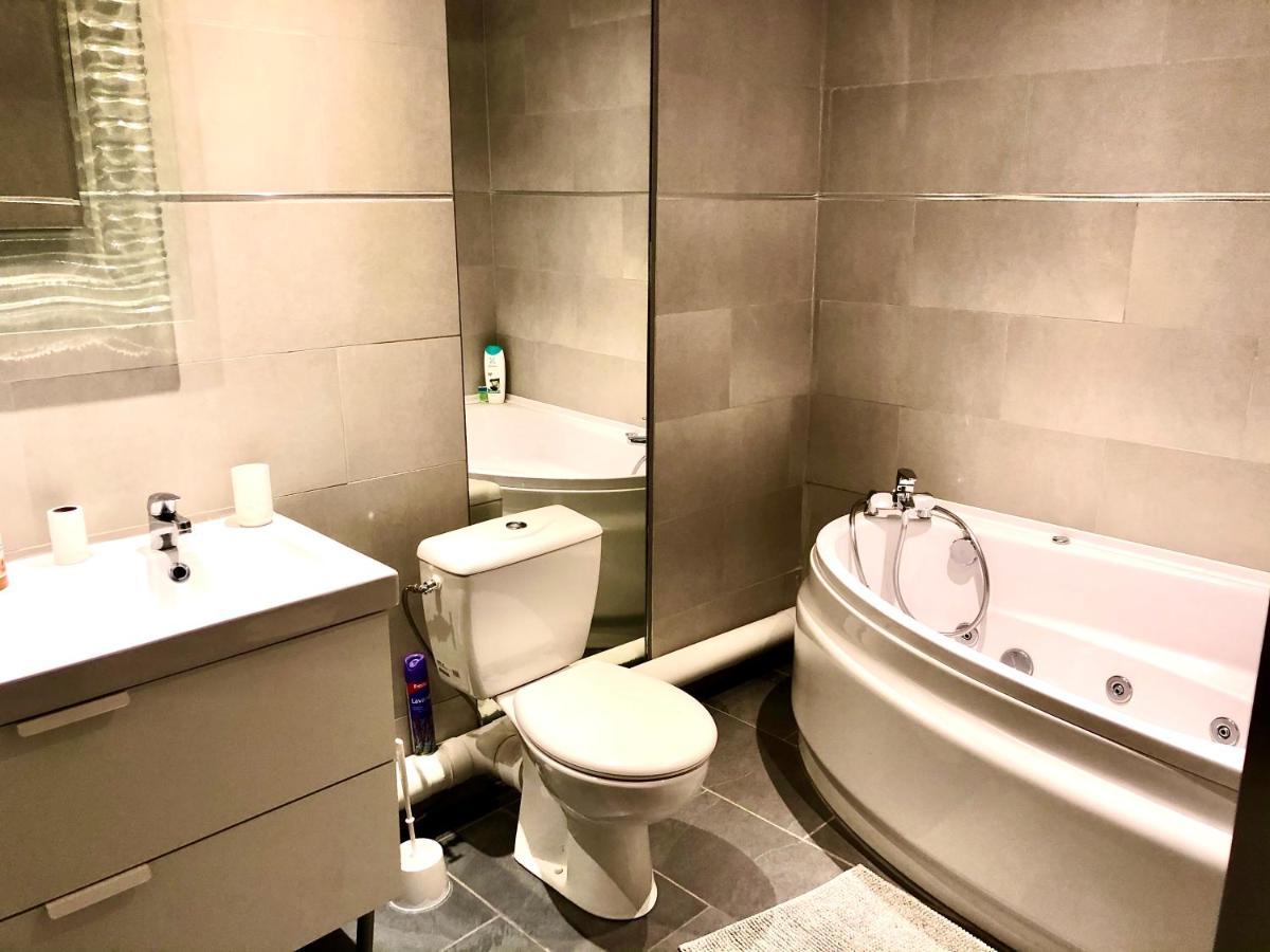 Appartement 105 M2 Rue Foch Arc De Triomphe Hyper Centre Montpellier Luaran gambar